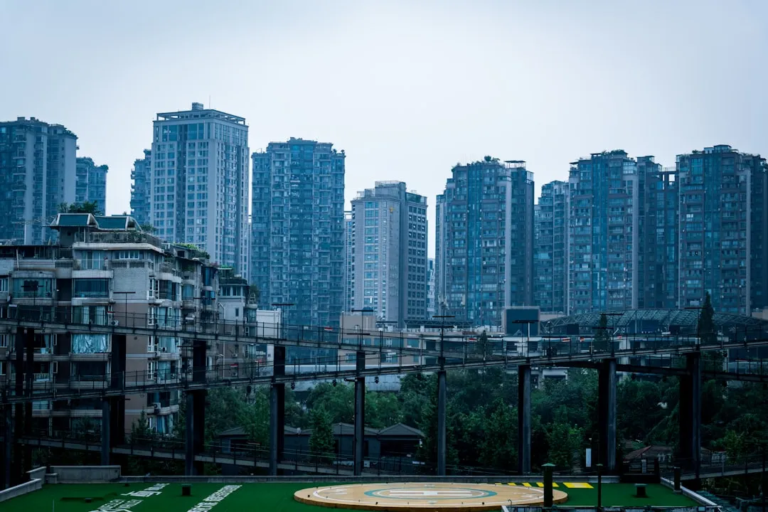 金属加工机械中模具定制与机械配件的精度控制要点解析